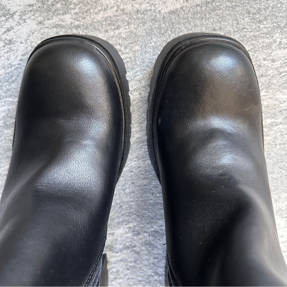 NIB Aqua College Raine Waterproof Black Suede Chelsea Boots Square Toe Women's 8 - Picture 12 of 15